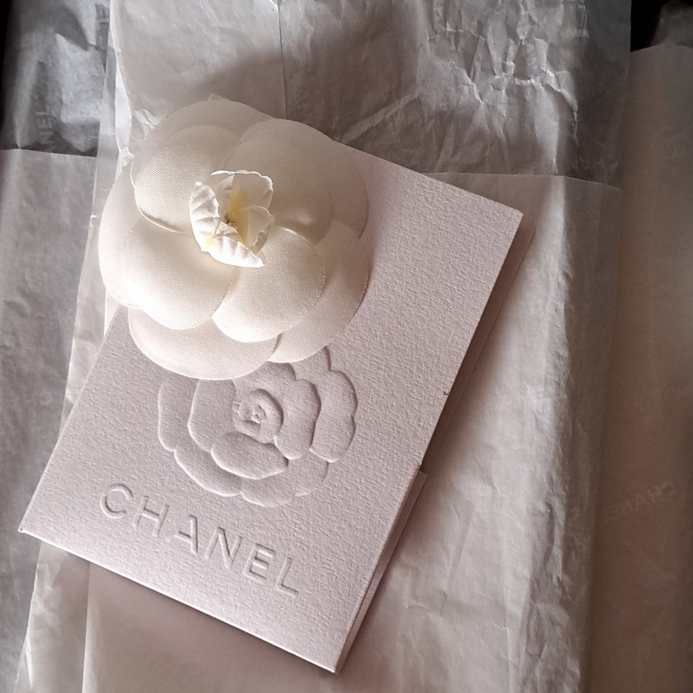 CHANEL Patent Trousse Maquil Clutch Wallet Black Like New - Picture 17 of 17